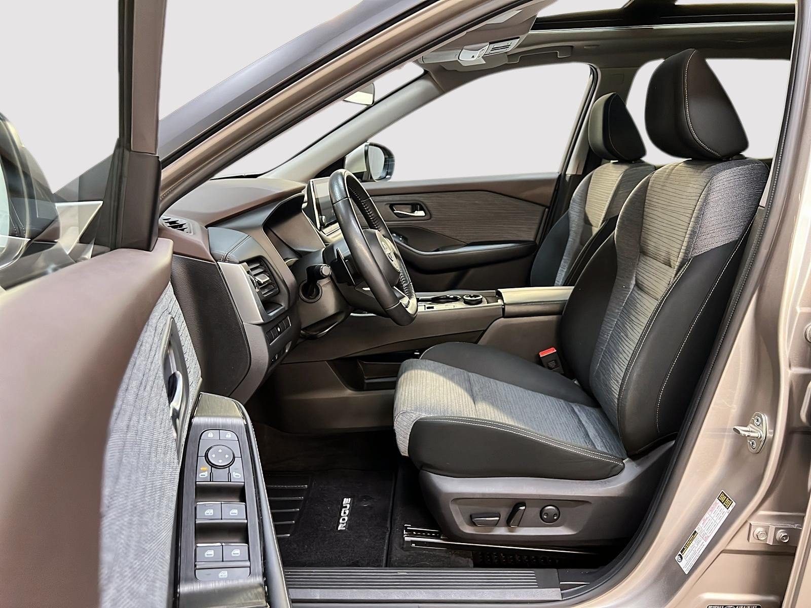 Nissan Rogue 2023 - Image #7