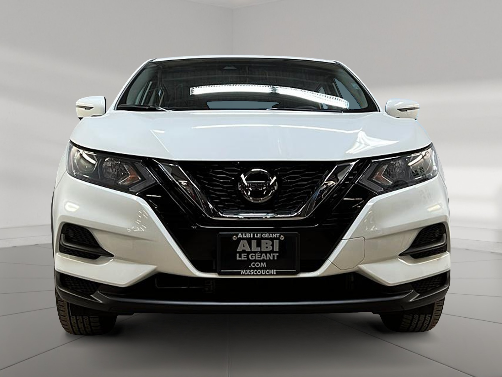 Nissan Qashqai S 4RM 2023 - image #2