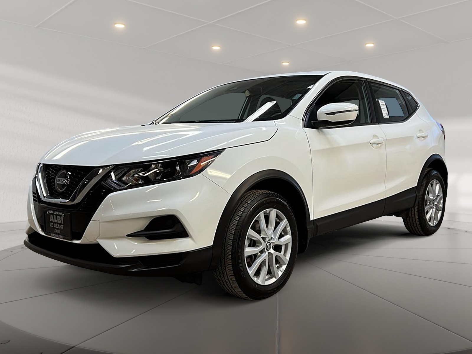 Nissan Qashqai S 4RM 2023 - image #1