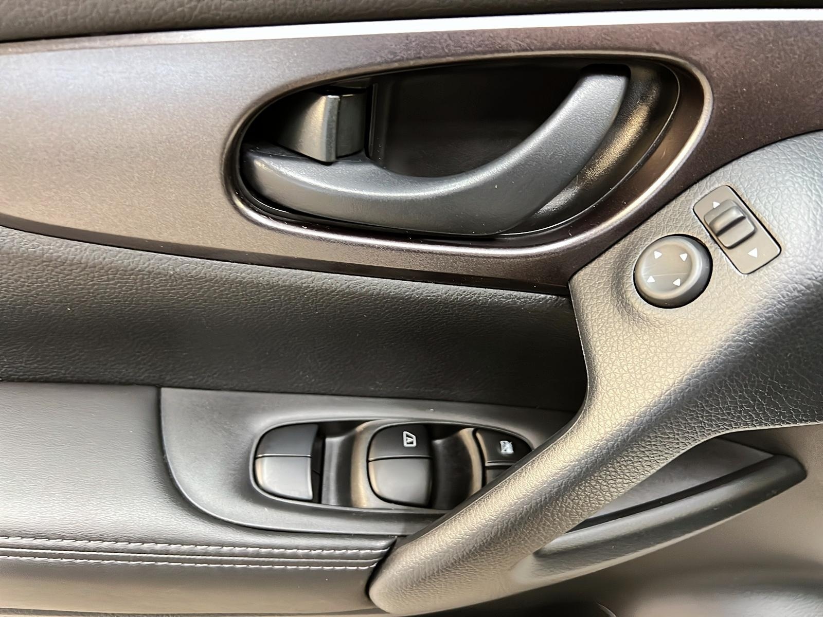Nissan Qashqai S 4RM 2023 - image #21