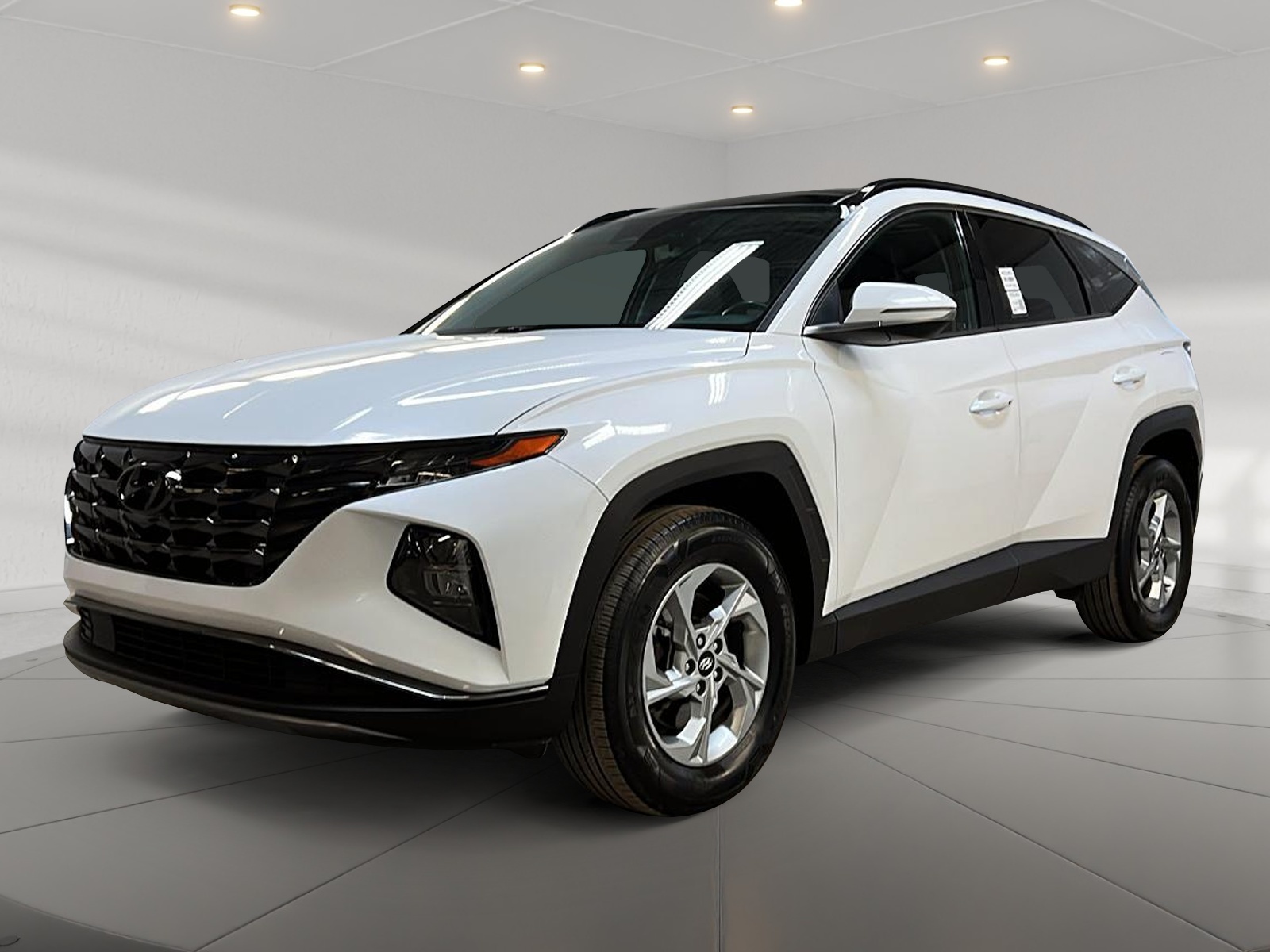 Hyundai Tucson PREFERRED TREND CUIR TOIT PANO 4RM 2022 - image #1