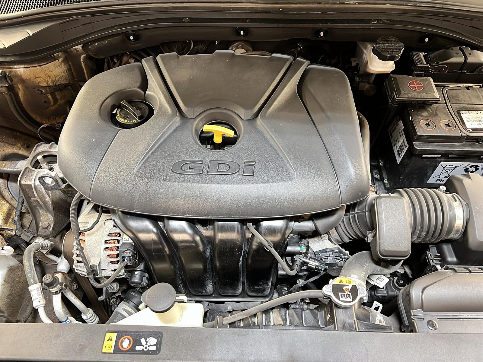 Hyundai Elantra GT 2018 - Image #11
