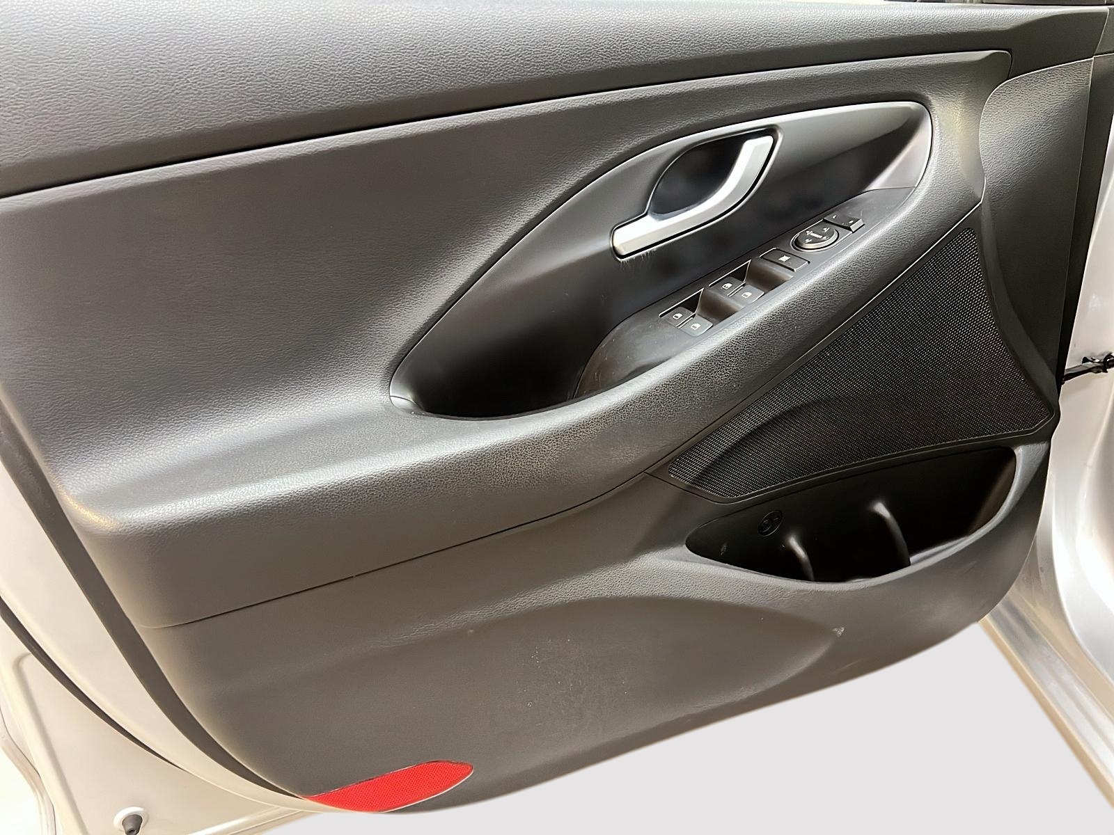 Hyundai Elantra GT 2018 - Image #21