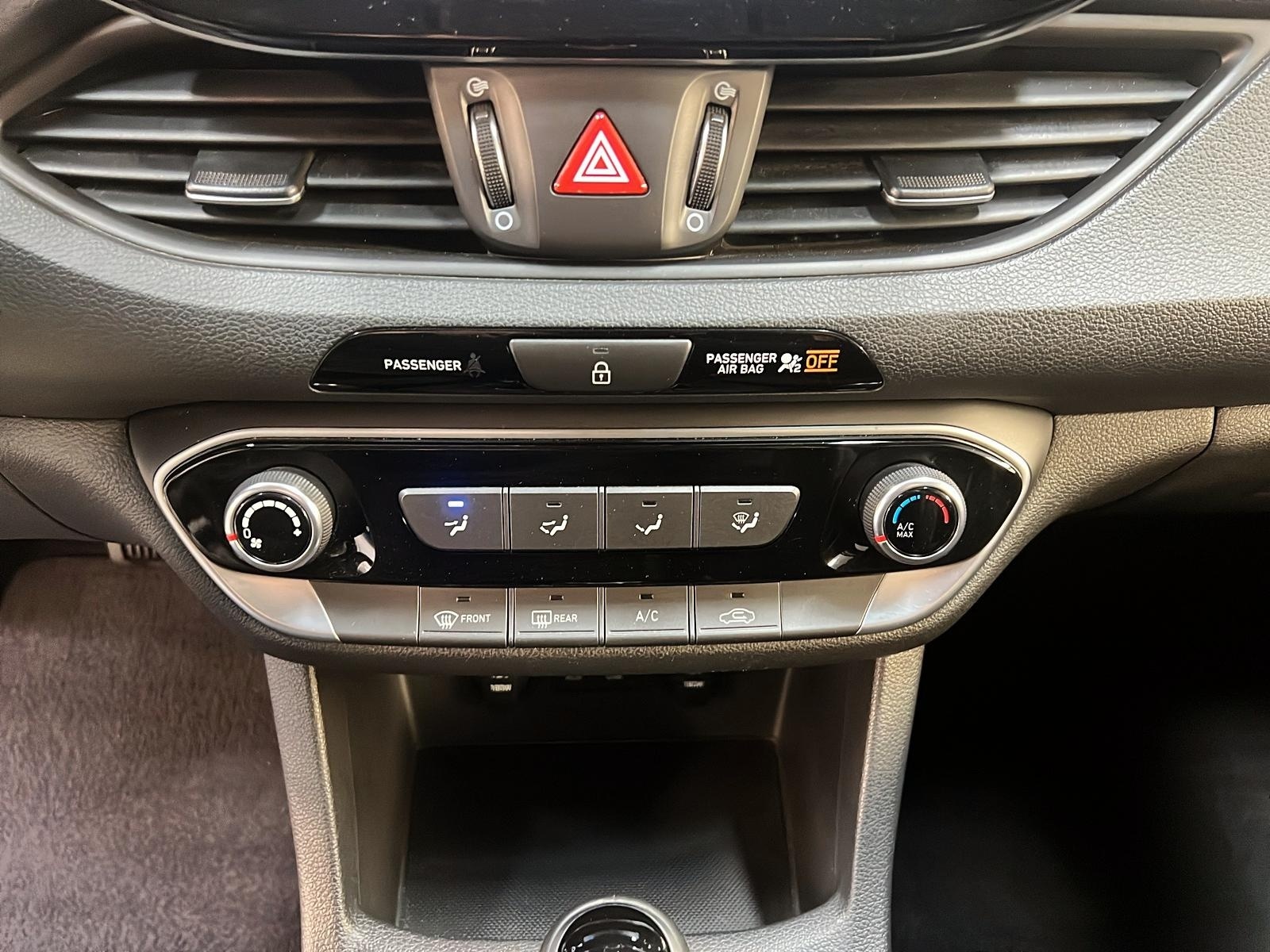 Hyundai Elantra GT 2018 - Image #14