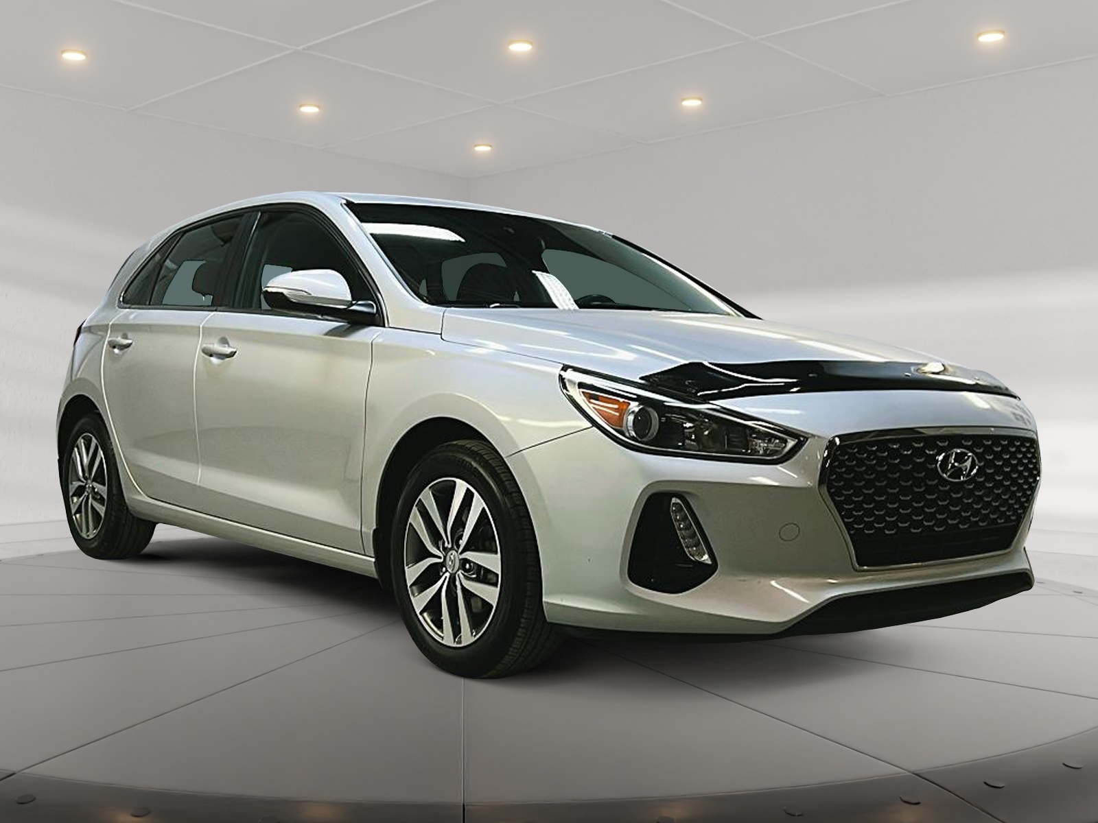 Hyundai Elantra GT GL 2018 - image #3