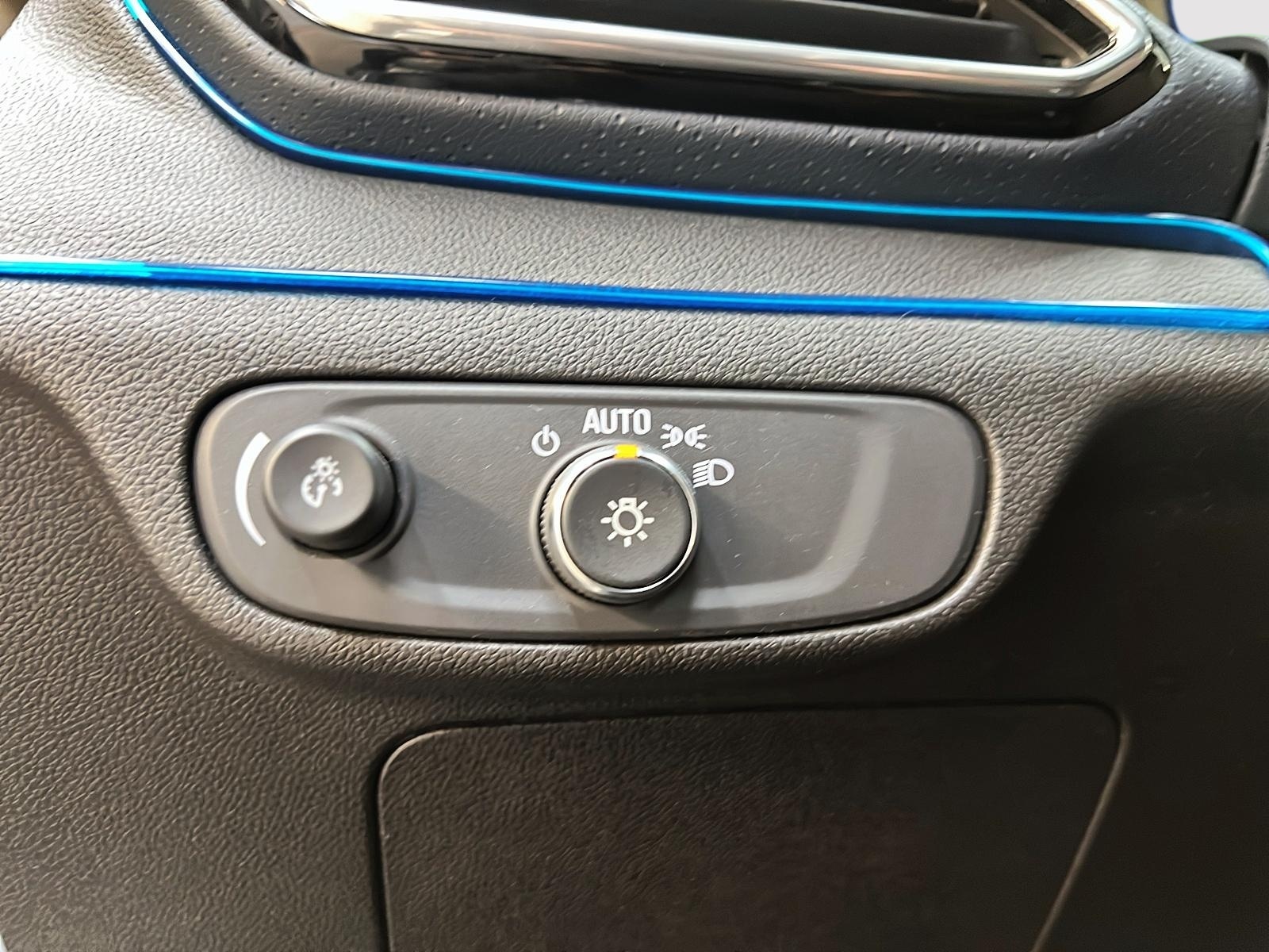 Chevrolet Bolt EUV 2023 - Image #20