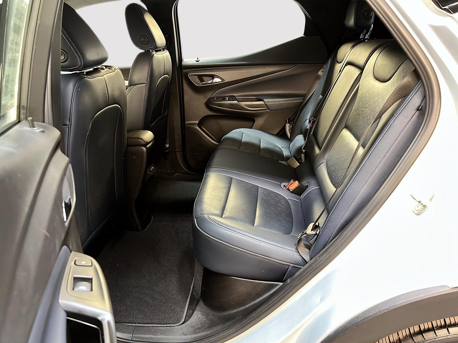 Chevrolet Bolt EUV 2023 - Image #9