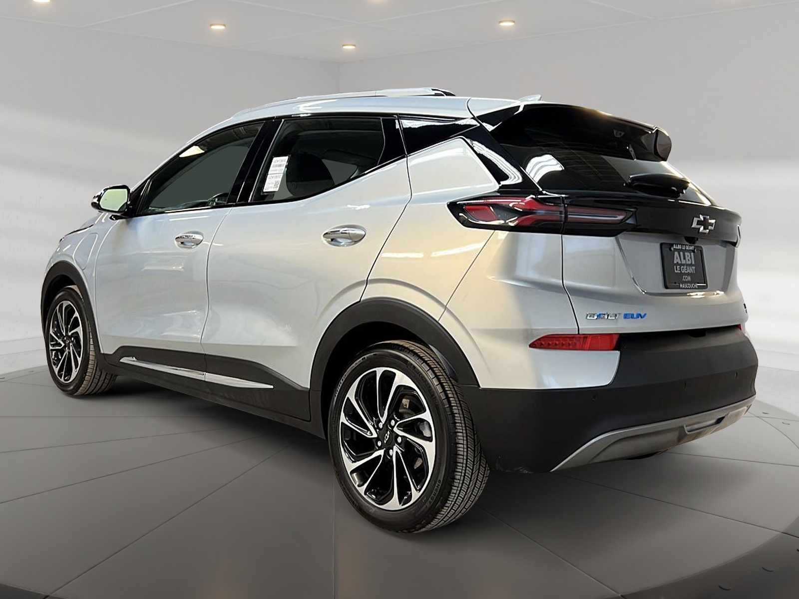 Chevrolet Bolt EUV 2023 - Image #6