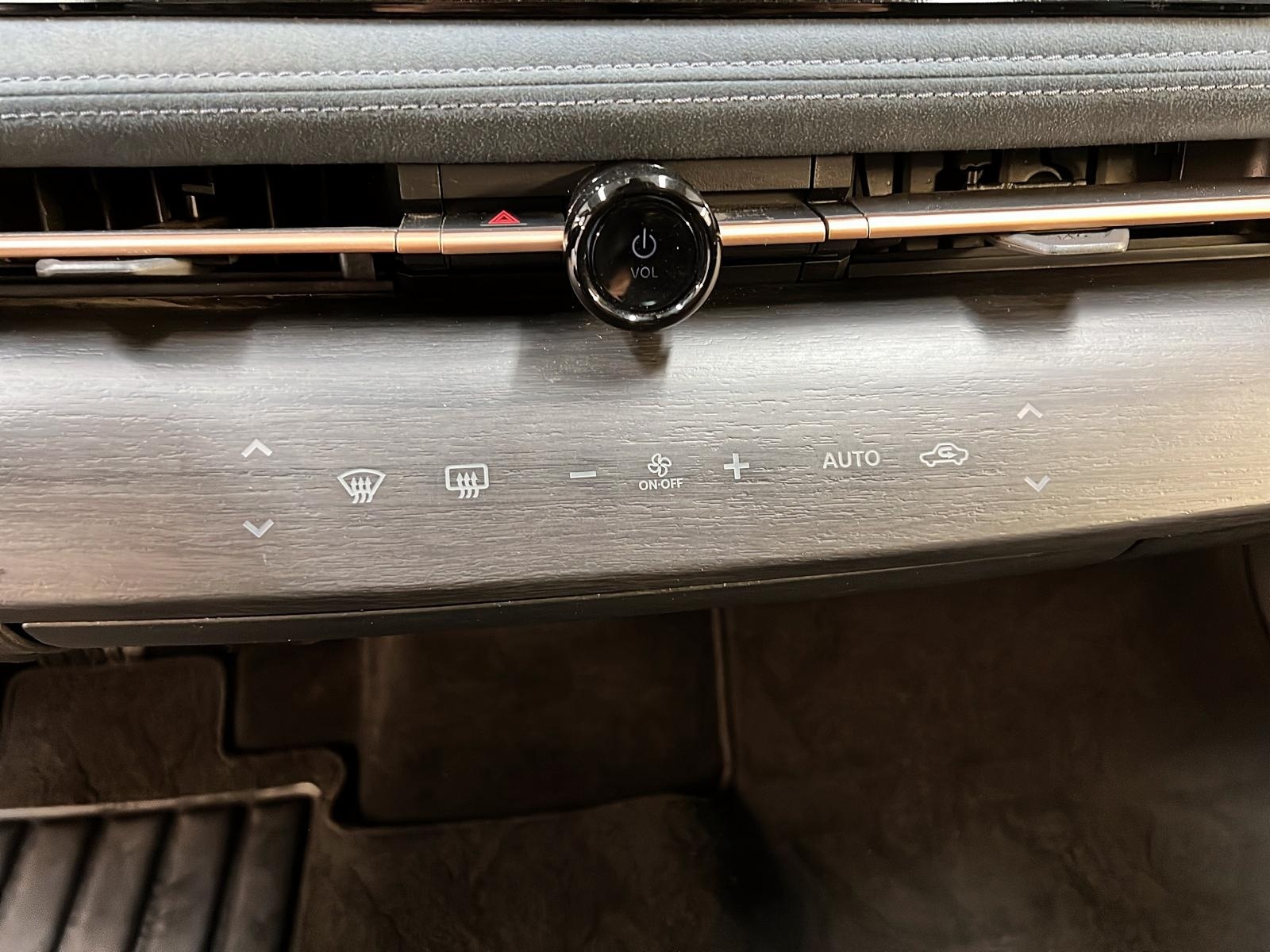 Nissan ARIYA PREMIERE e-FORCE CUIR TOIT PANO NAV 4RM 2023 - image #17