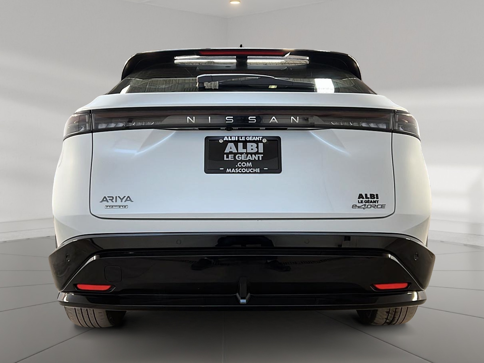 Nissan ARIYA PREMIERE e-FORCE CUIR TOIT PANO NAV 4RM 2023 - image #5