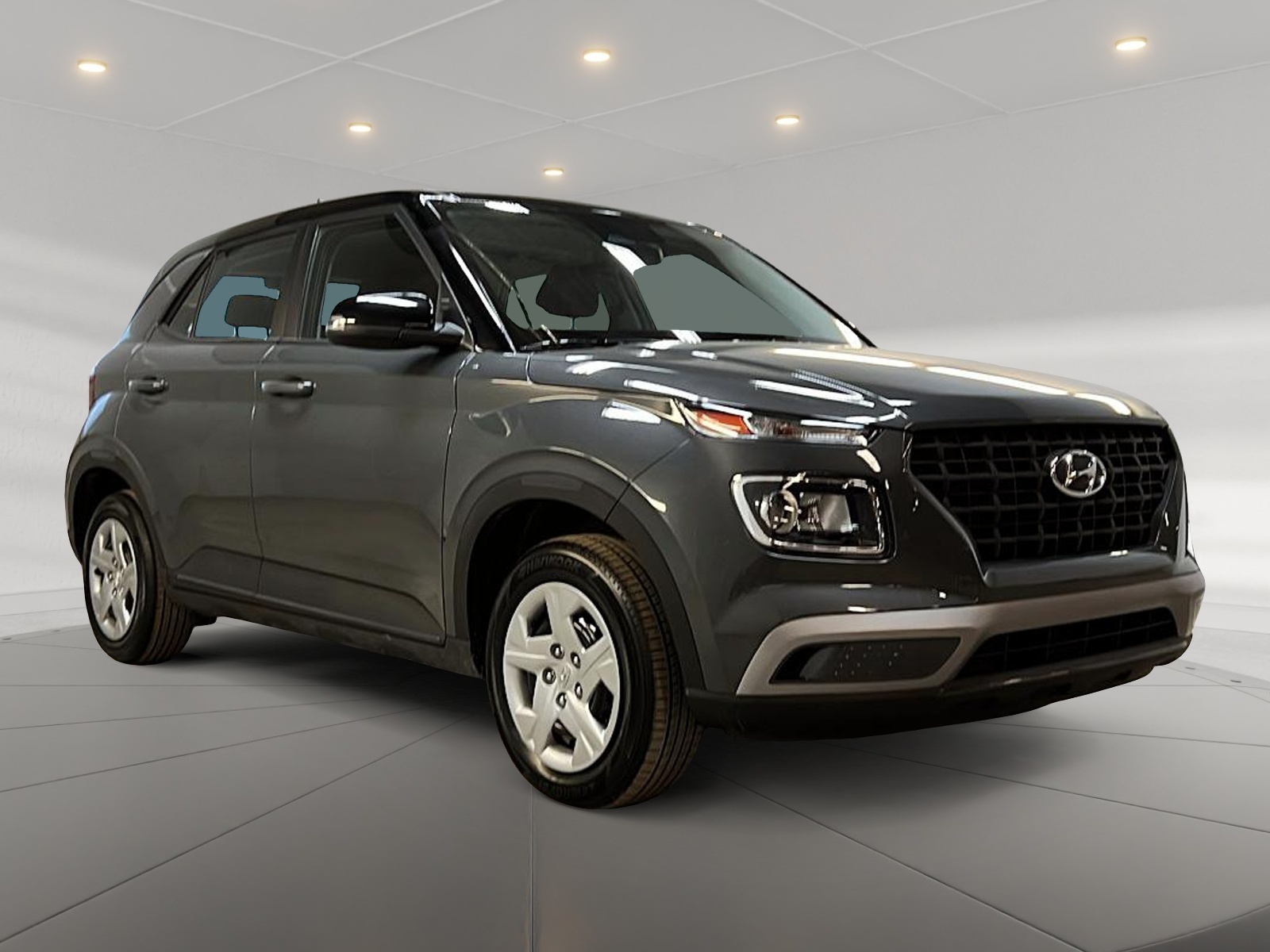 Hyundai Venue ESSENTIEL 2024 - image #3