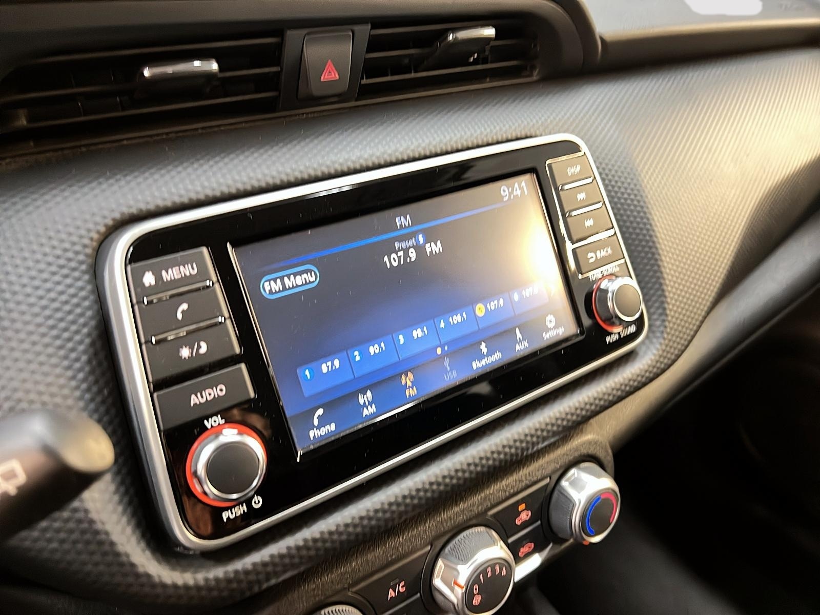 Nissan Kicks S 2023 - image #15