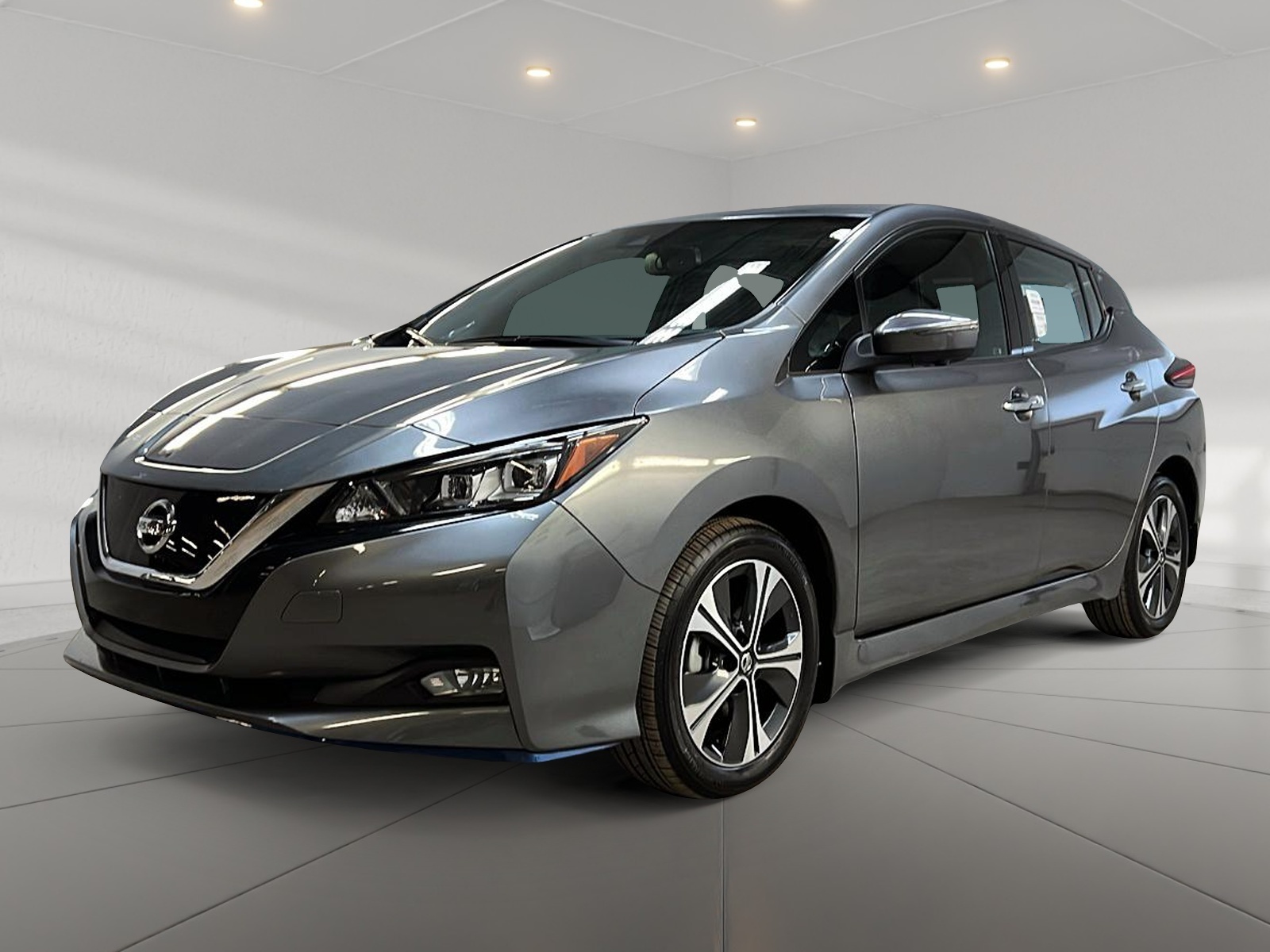 Nissan Leaf 2021 - Image #1