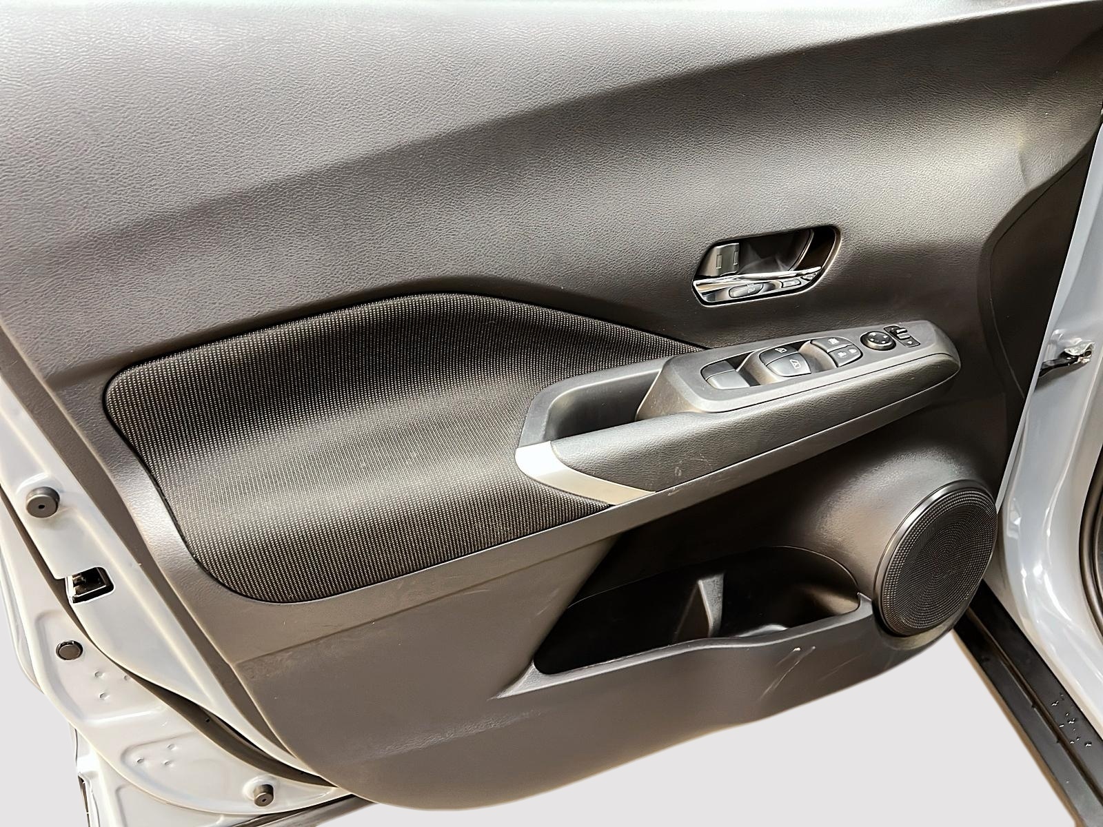 Nissan Kicks SV 2023 - image #22