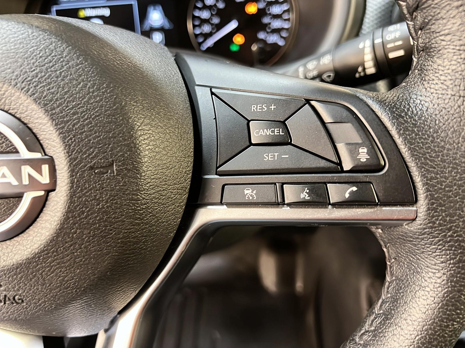 Nissan Kicks SV 2023 - image #18