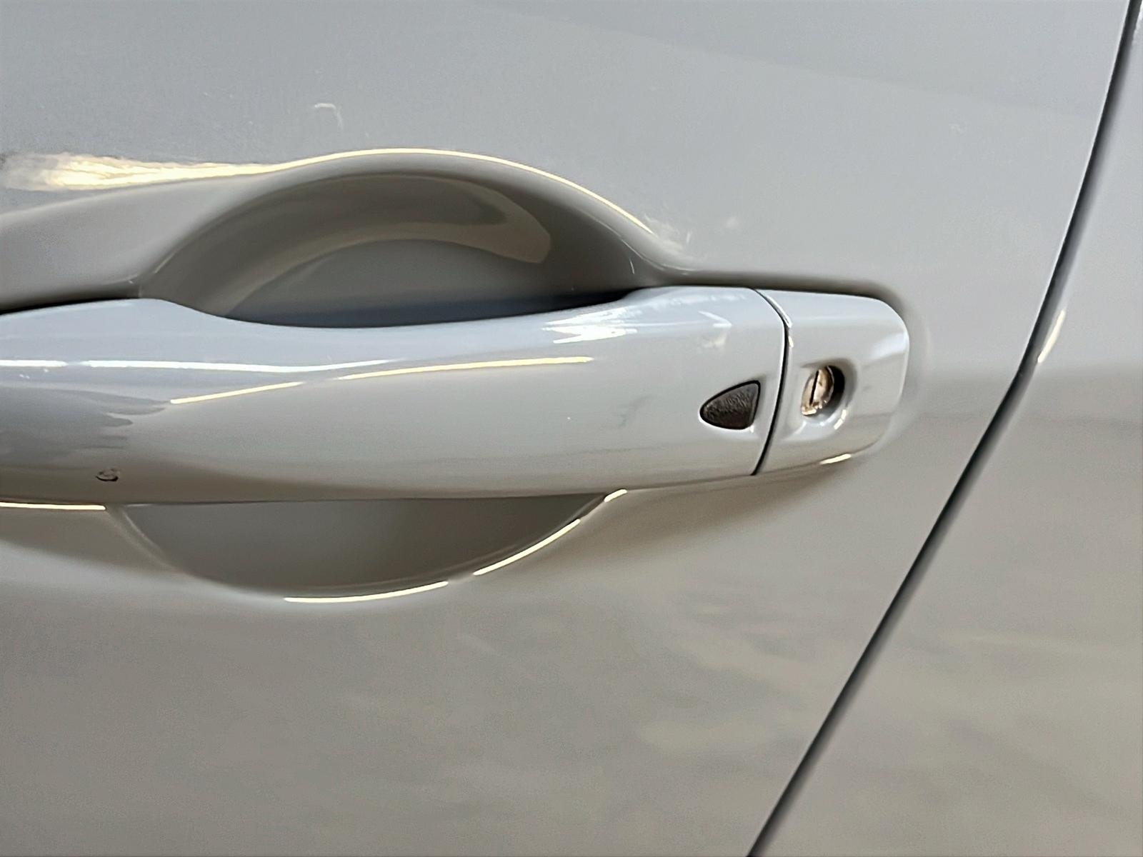 Nissan Kicks SV 2023 - image #23