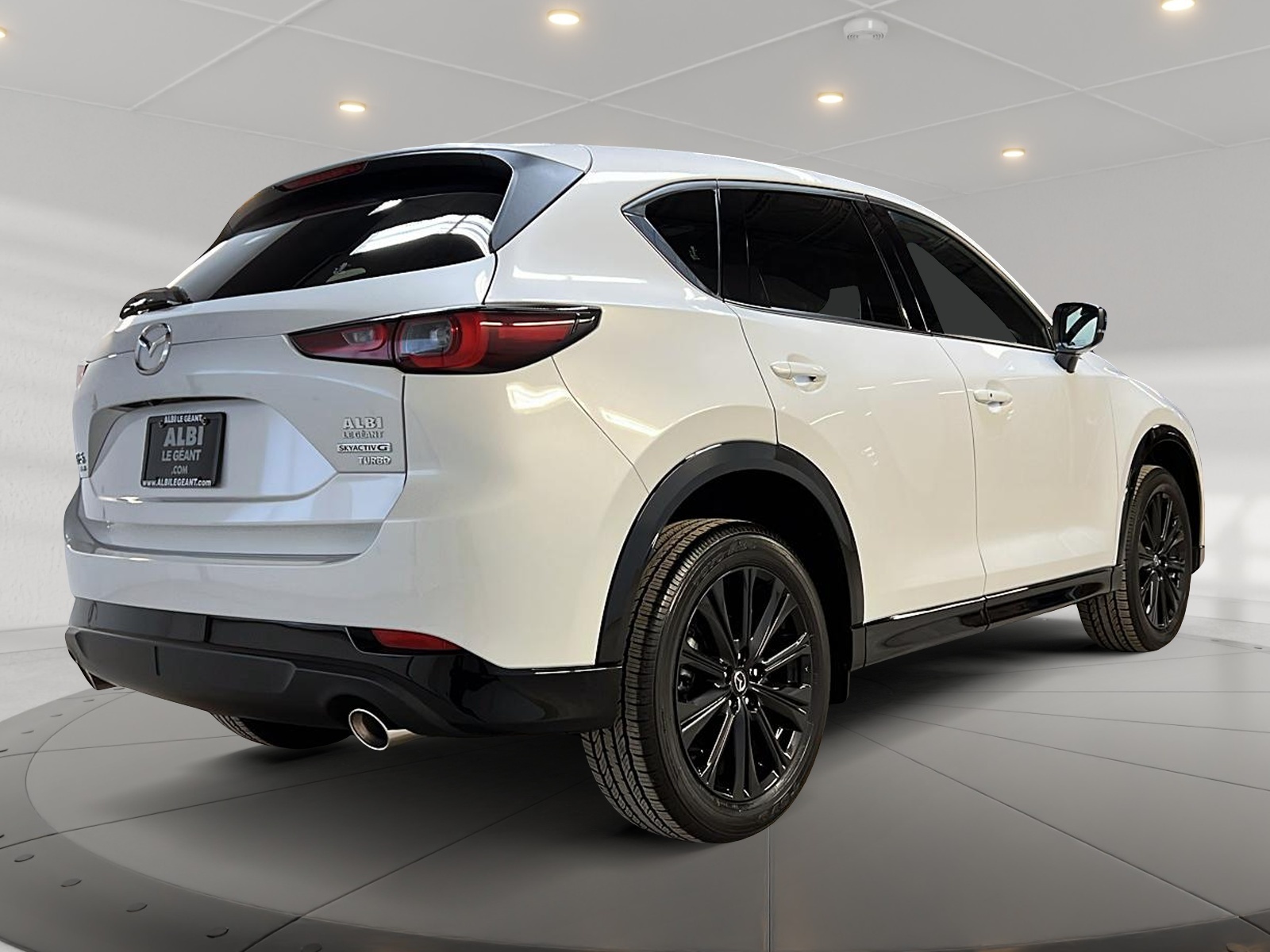 Mazda CX-5 GT SPORT DESIGN 2.5T CUIR TOIT NAV 4RM 2024 - image #4