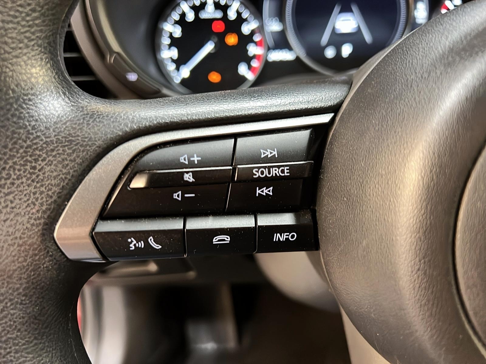 Mazda Mazda3 GX 2024 - image #20