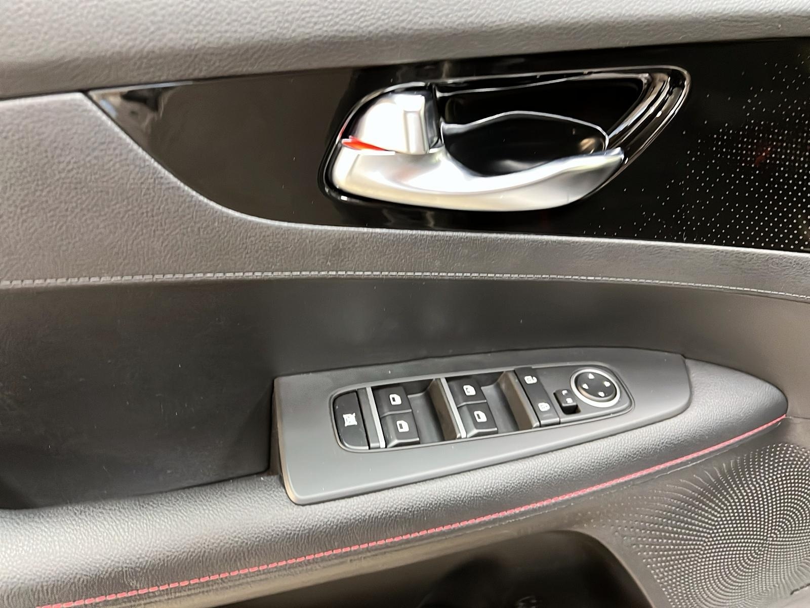 Kia Forte 2023 - Image #21