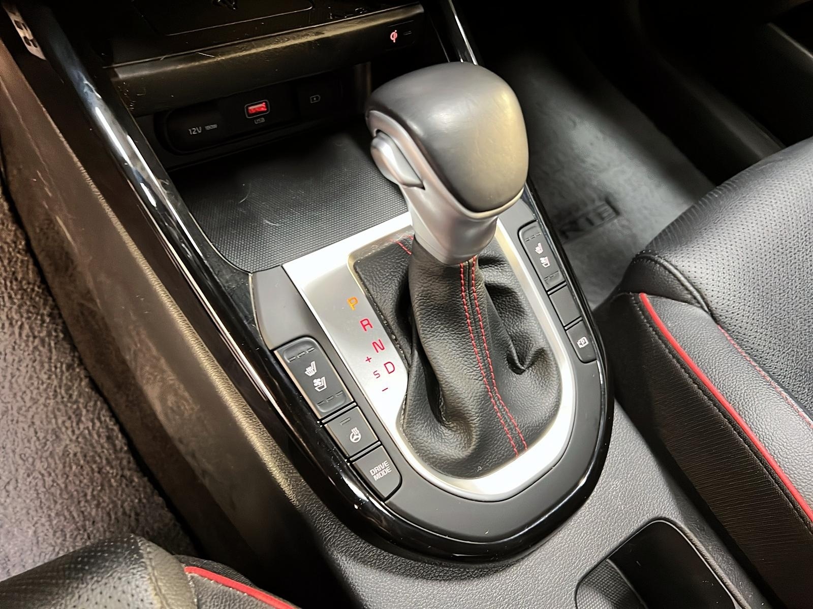 Kia Forte GT LIMITED 1.6T CUIR TOIT NAV 2023 - image #12