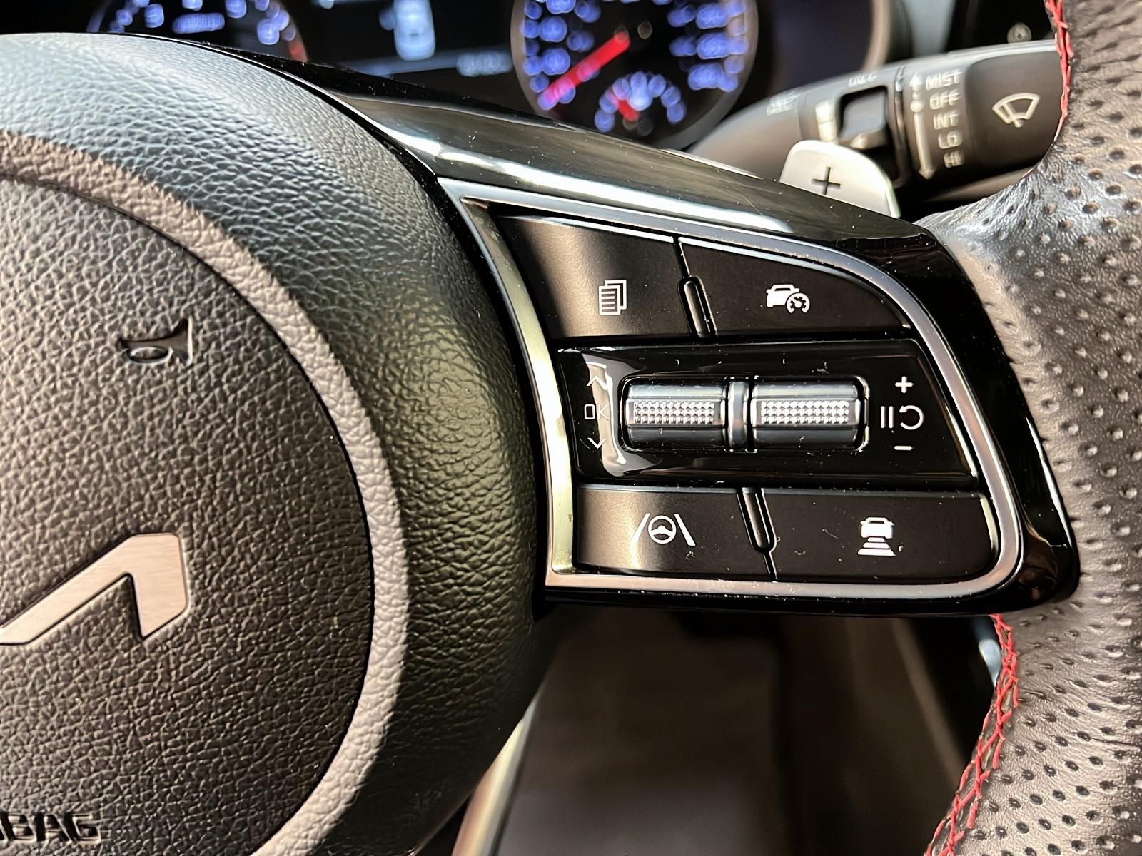 Kia Forte GT LIMITED 1.6T CUIR TOIT NAV 2023 - image #18