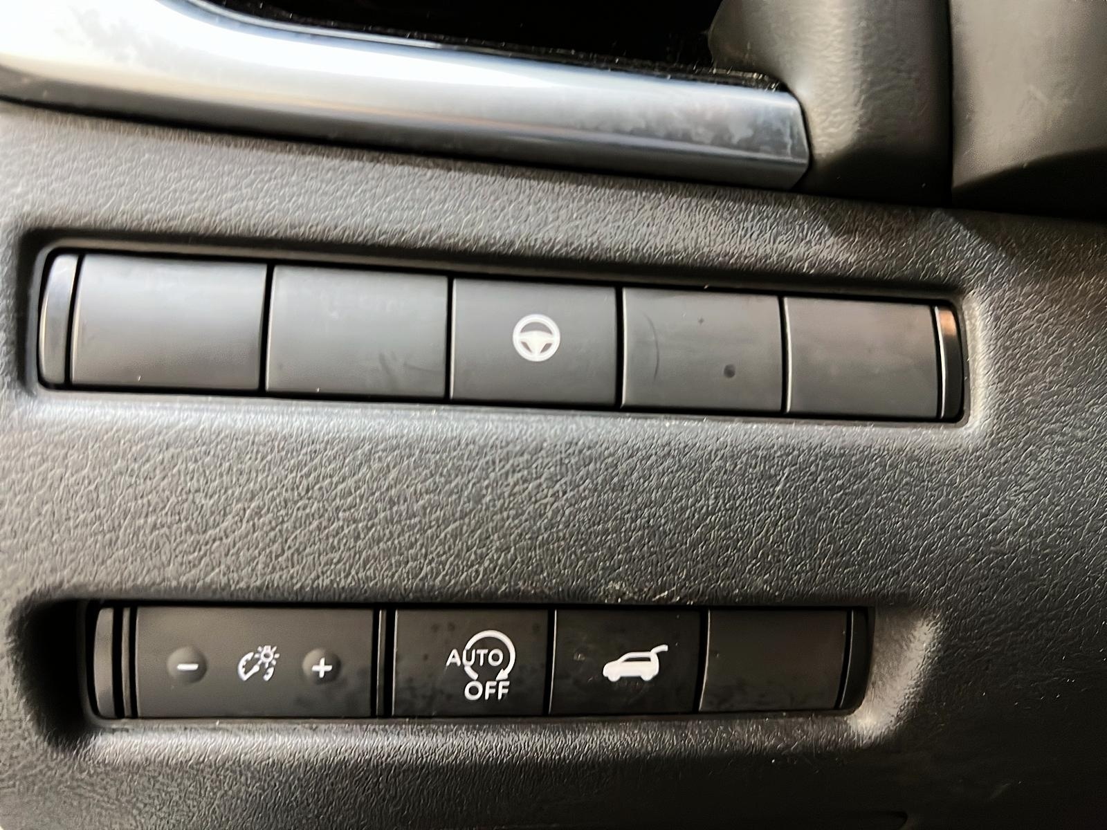 Nissan Rogue SL CUIR TOIT PANO NAV 4RM 2023 - image #24