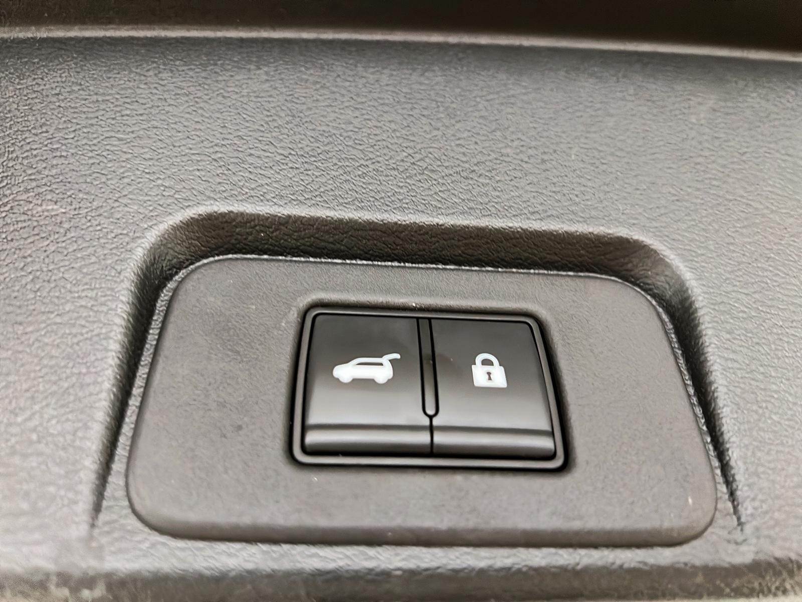 Nissan Rogue SL CUIR TOIT PANO NAV 4RM 2023 - image #15