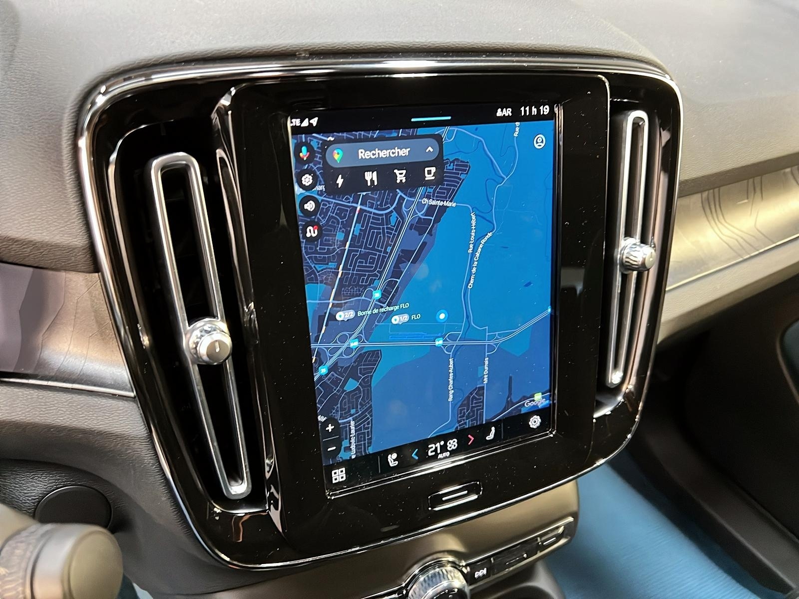 Volvo C40 TWIN RECHARGE ULTIMATE 4RM 2023 - image #19