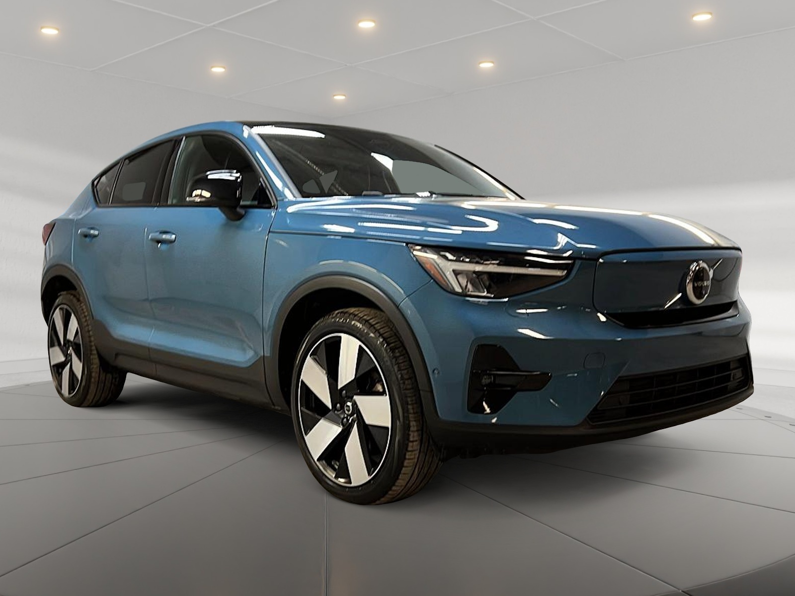 Volvo C40 TWIN RECHARGE ULTIMATE 4RM 2023 - image #3