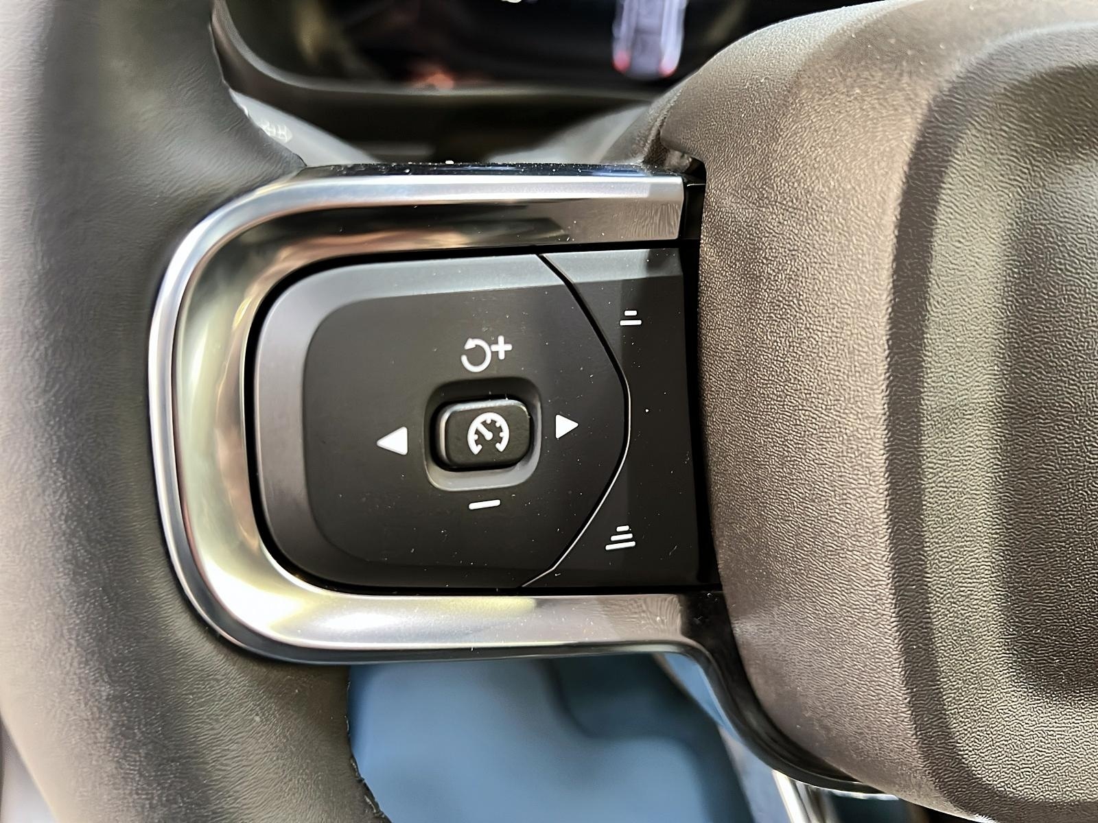 Volvo C40 TWIN RECHARGE ULTIMATE 4RM 2023 - image #21