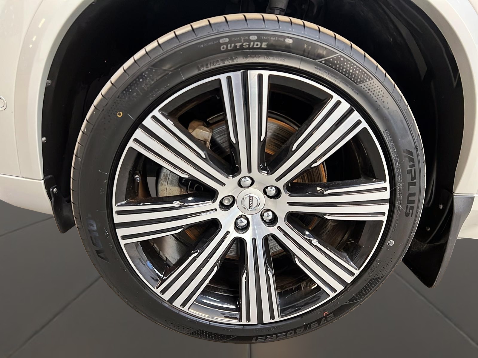Volvo XC90 T8 RECHARGE INSCRIPTION CUIR TOIT PANO NAV 4RM 2022 - image #33