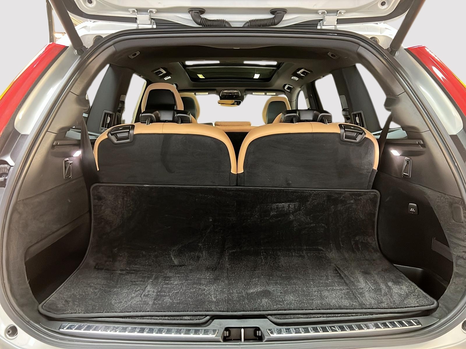 Volvo XC90 T8 RECHARGE INSCRIPTION CUIR TOIT PANO NAV 4RM 2022 - image #15