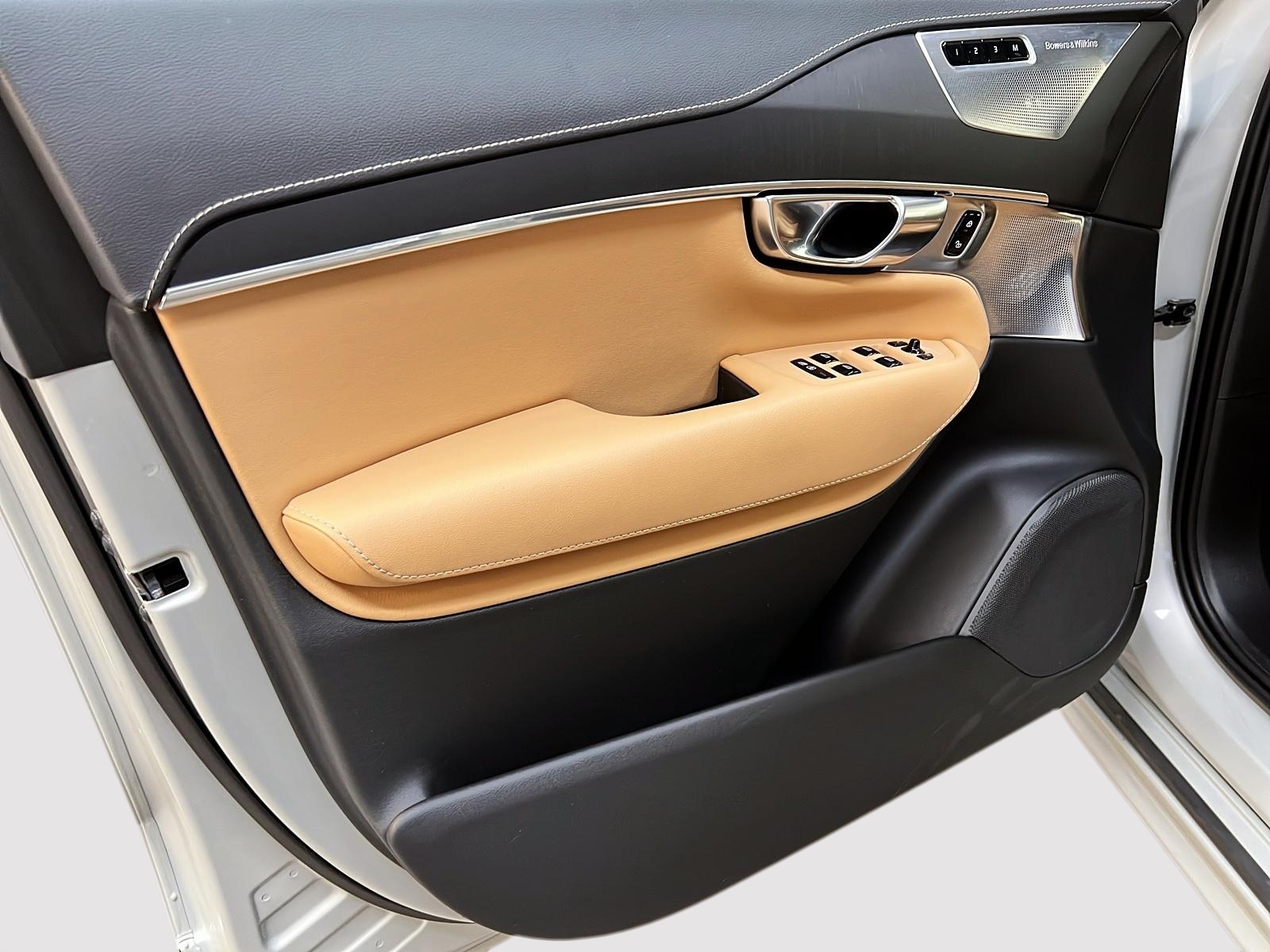 Volvo XC90 2022 - Image #27