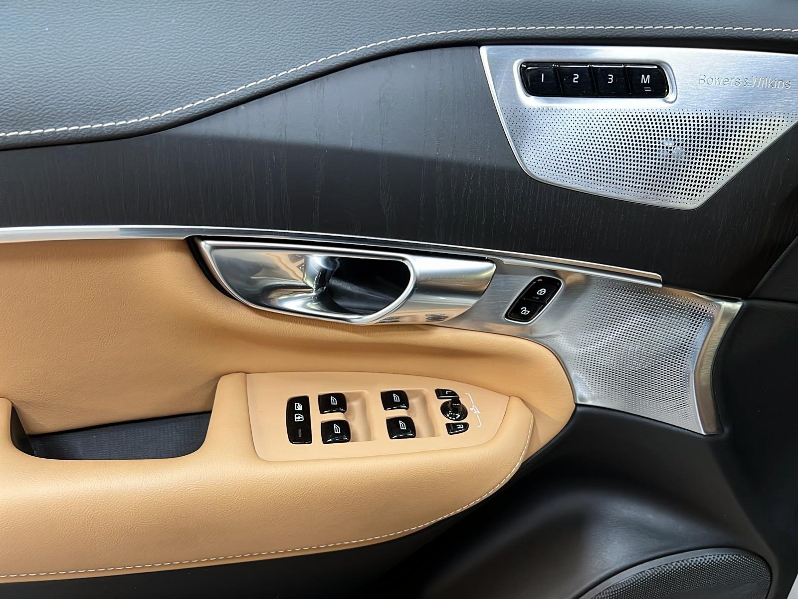 Volvo XC90 T8 RECHARGE INSCRIPTION CUIR TOIT PANO NAV 4RM 2022 - image #26