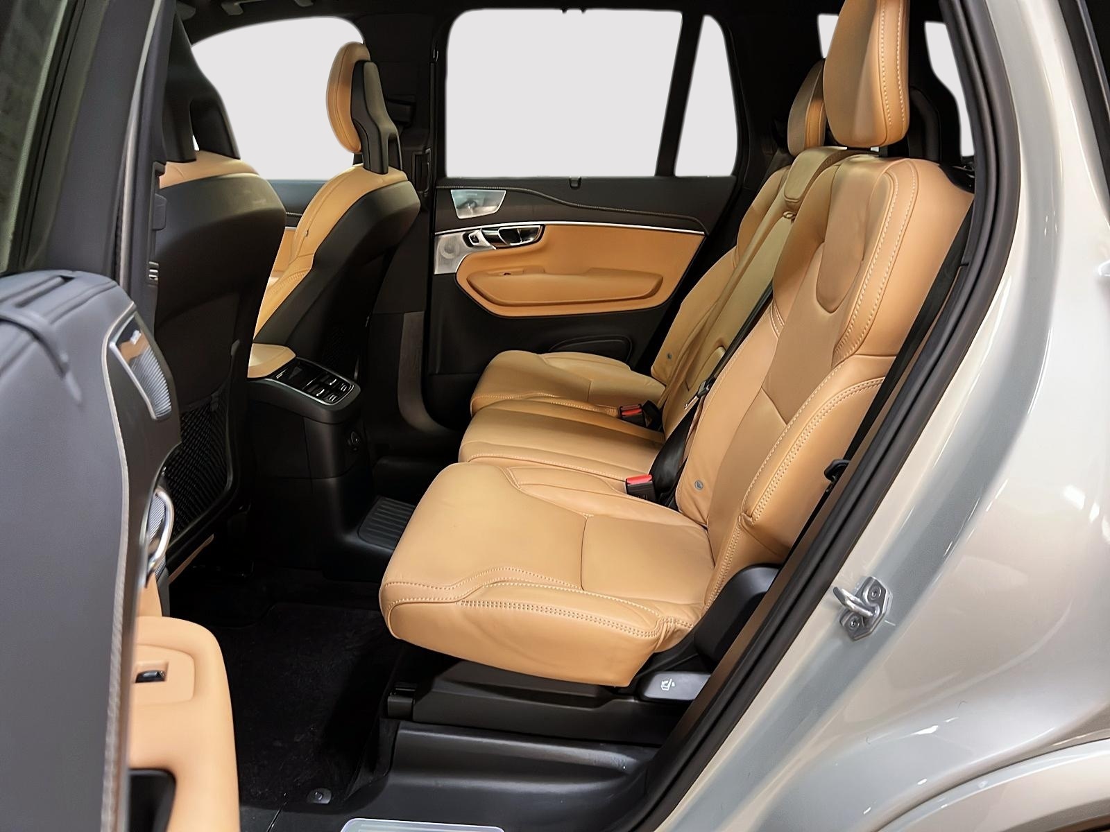 Volvo XC90 2022 - Image #9