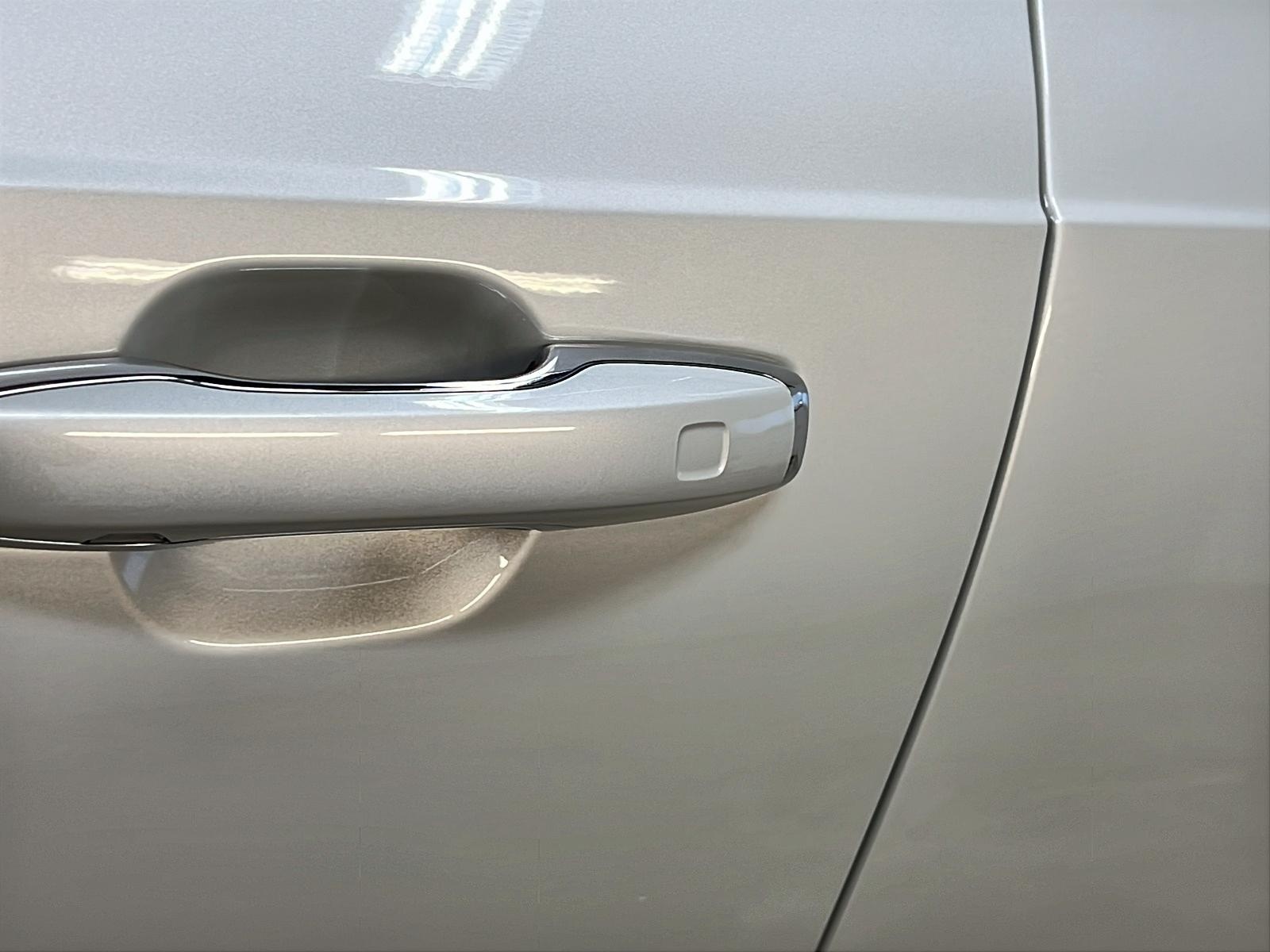 Volvo XC90 T8 RECHARGE INSCRIPTION CUIR TOIT PANO NAV 4RM 2022 - image #29