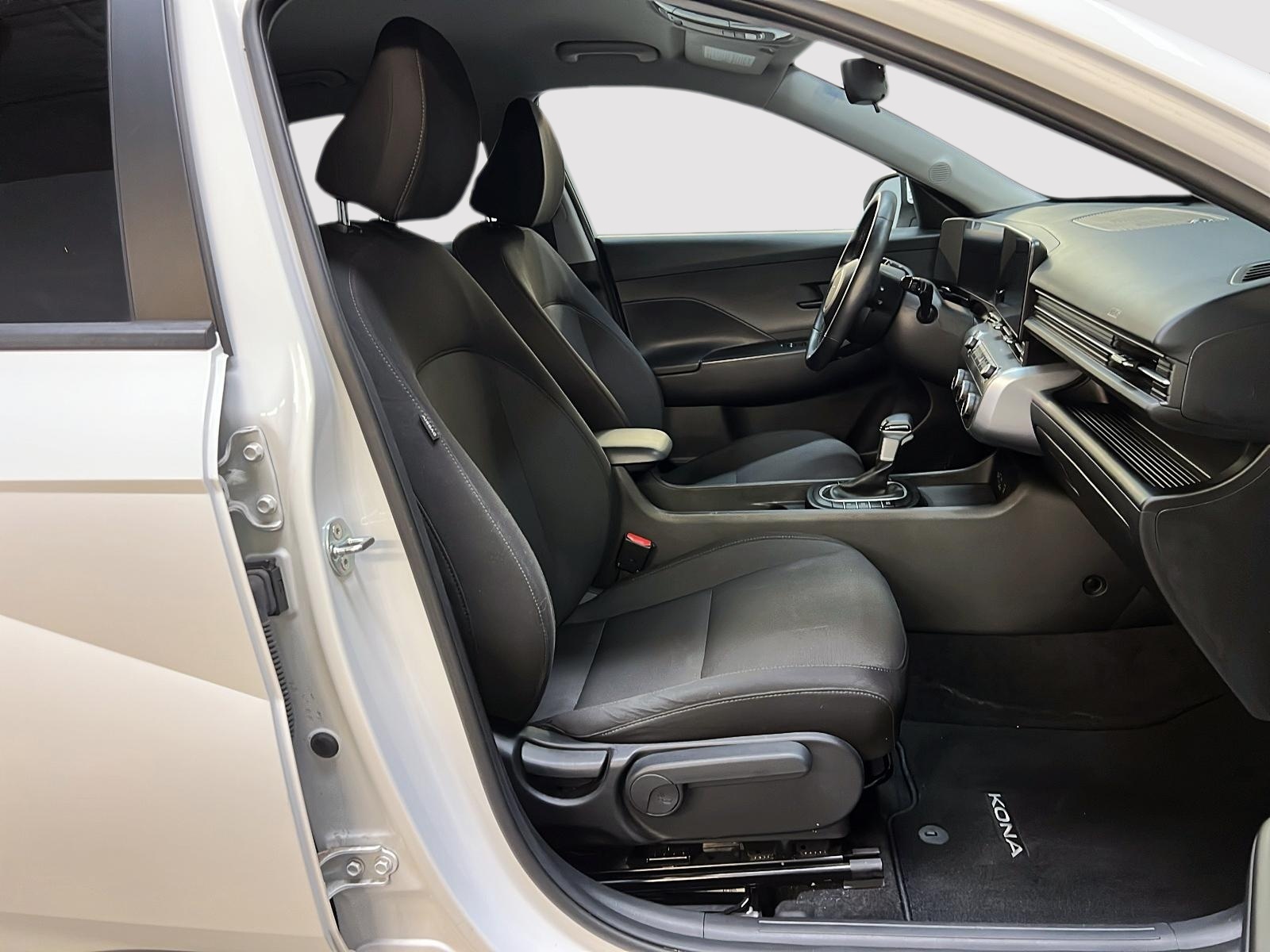 Hyundai Kona PREFERRED 4RM 2024 - image #8