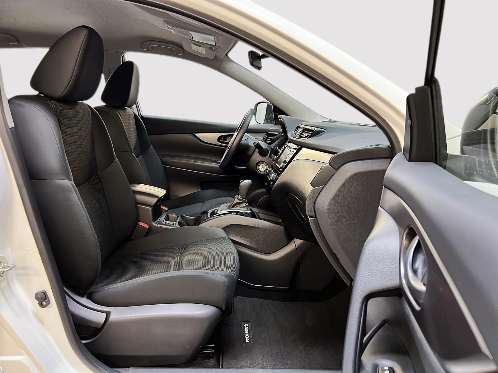 Nissan Qashqai S 2023 - image #8