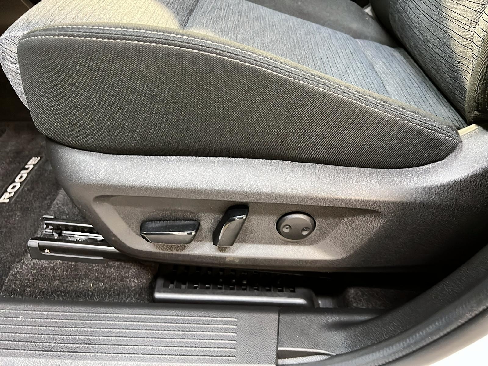 Nissan Rogue SV TOIT PANO 4RM 2023 - image #24
