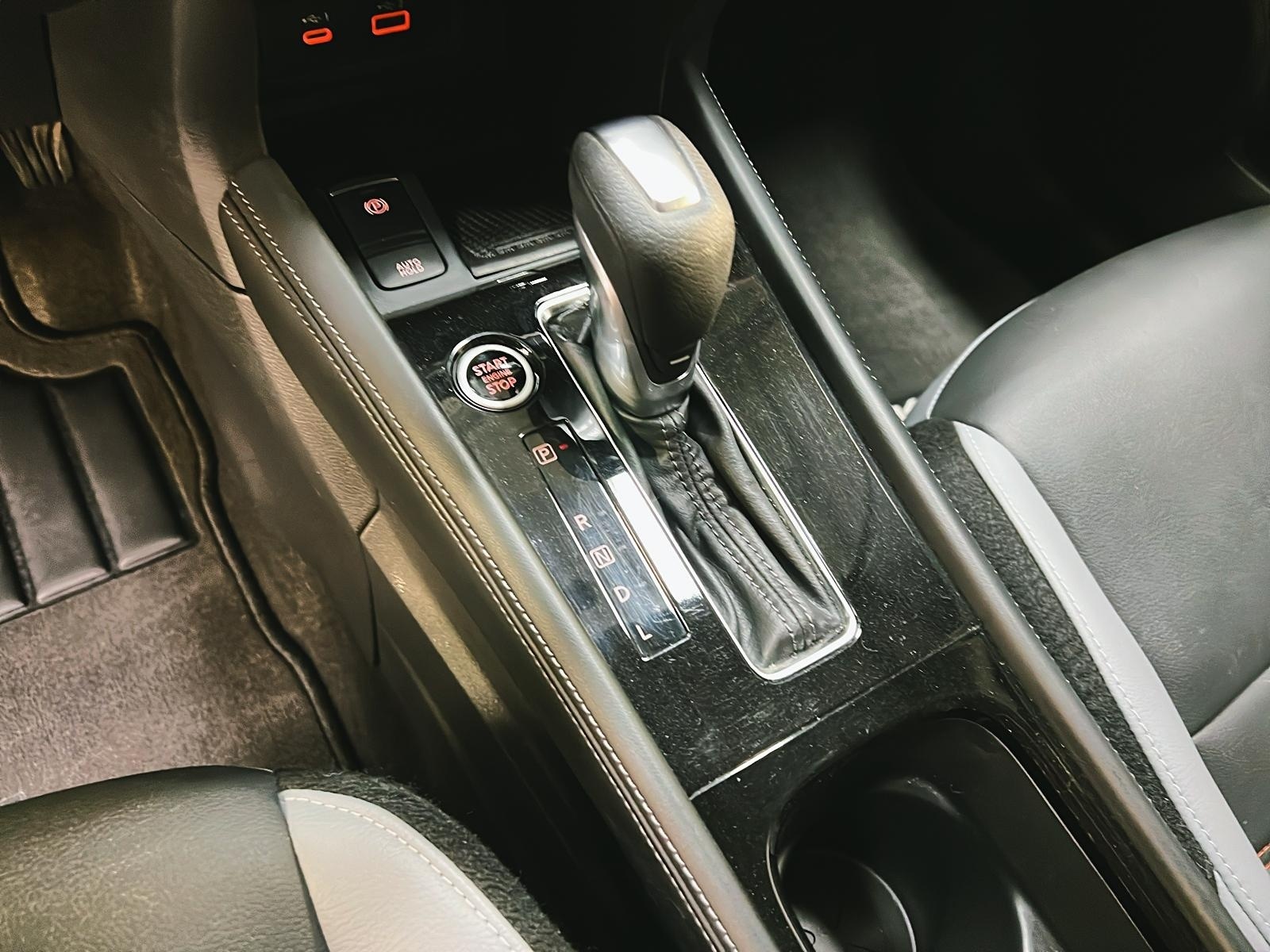 Nissan Kicks SR PREMIUM CUIR 2023 - image #13