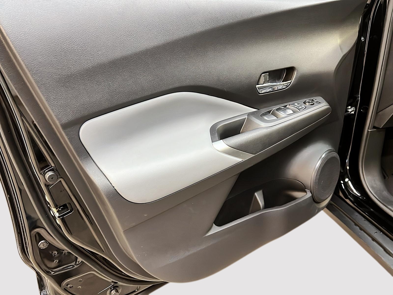 Nissan Kicks SR PREMIUM CUIR 2023 - image #22