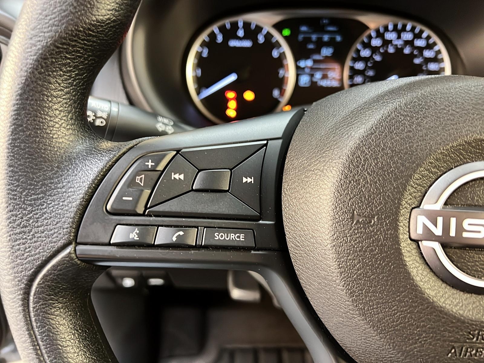 Nissan Kicks S 2023 - image #19