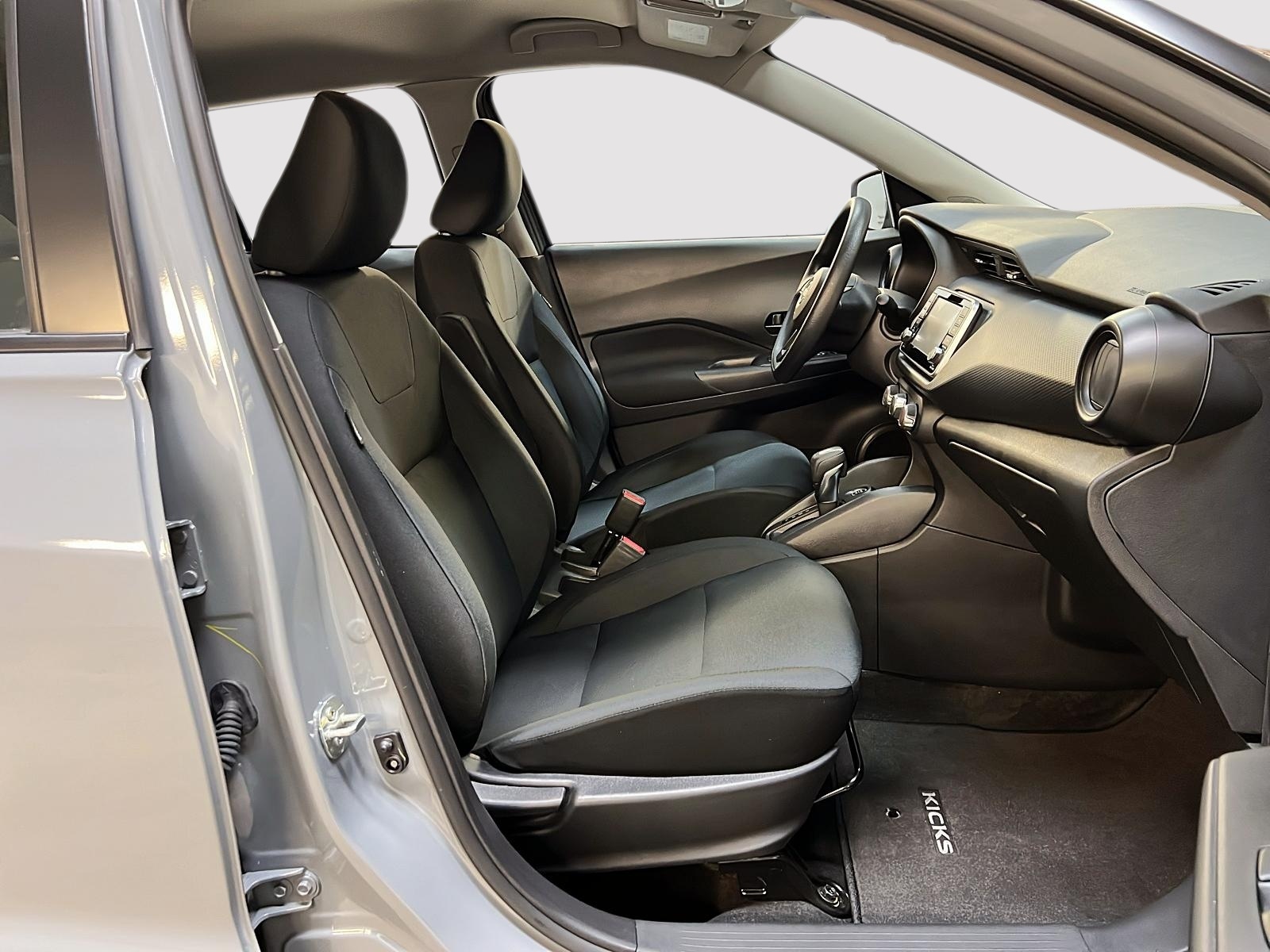 Nissan Kicks 2023 - Image #8