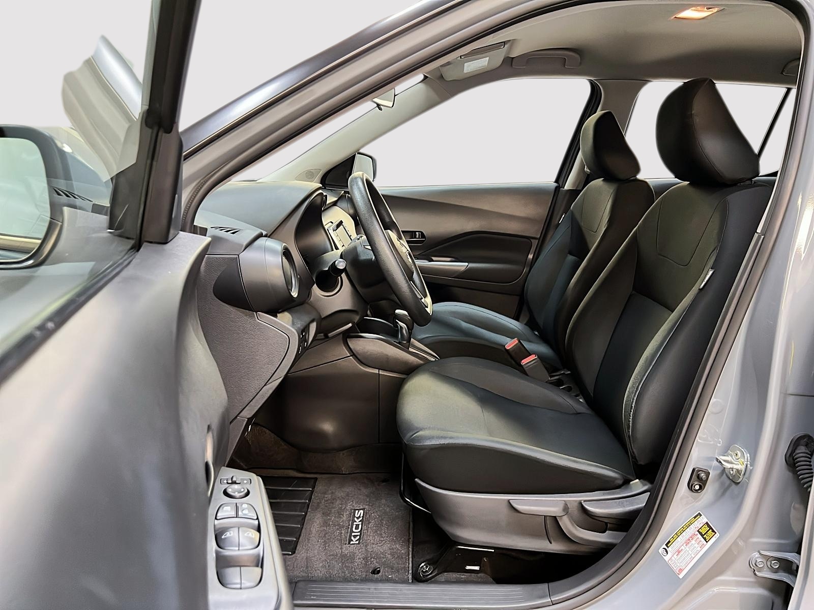 Nissan Kicks S 2023 - image #7