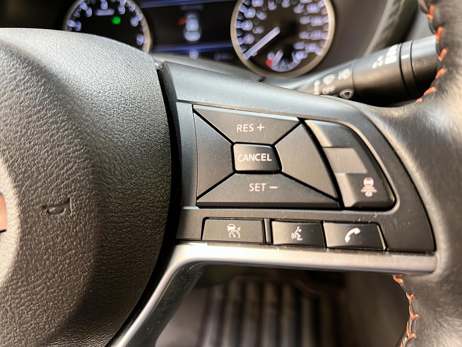 Nissan Sentra SR MIDNIGHT TOIT 2023 - image #19