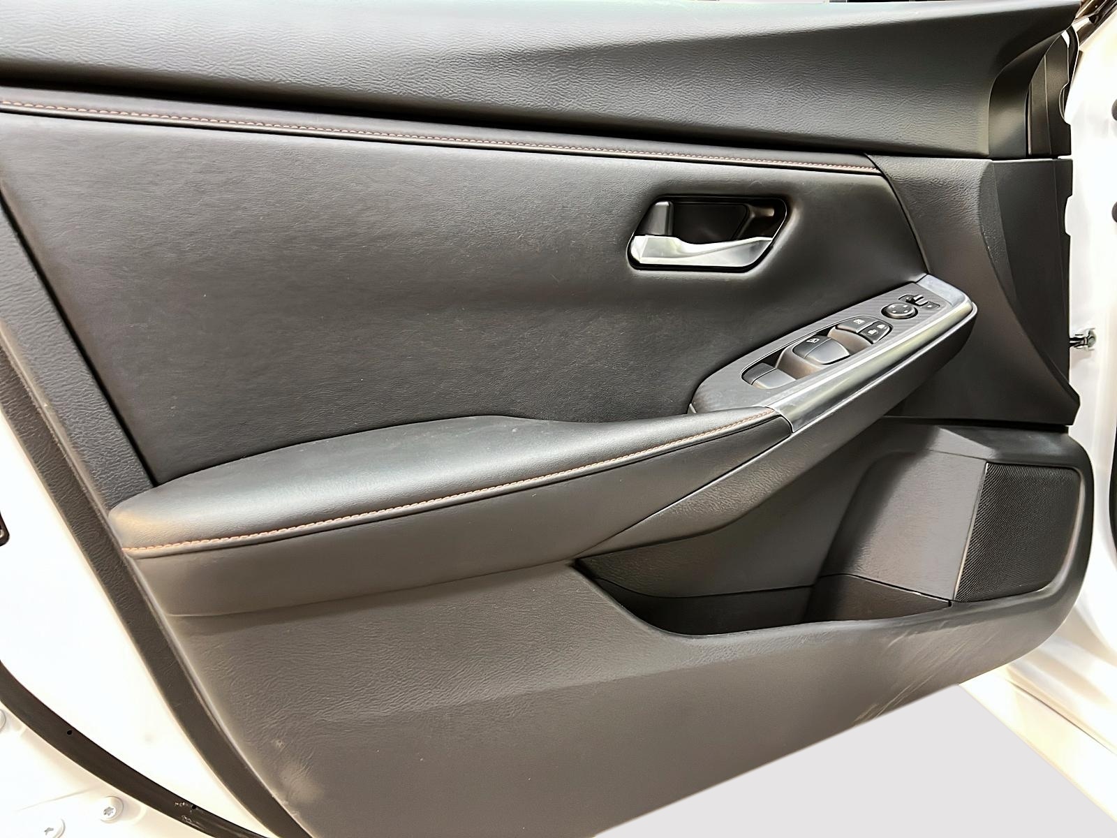 Nissan Sentra SR MIDNIGHT TOIT 2023 - image #23