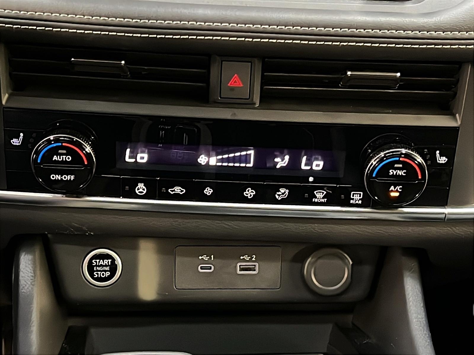 Nissan Rogue SV TOIT PANO 4RM 2023 - image #17