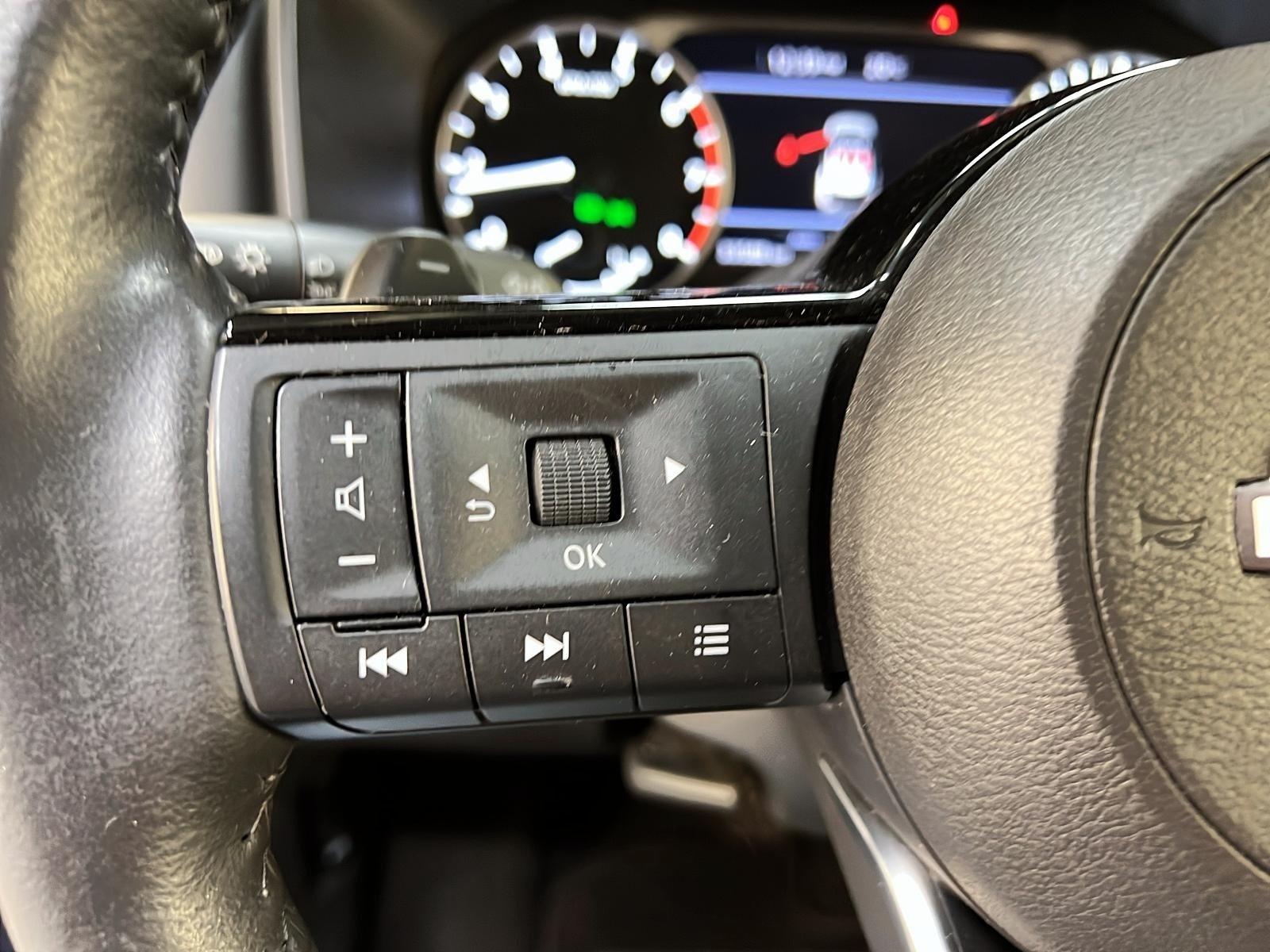 Nissan Rogue SV TOIT PANO 4RM 2023 - image #21