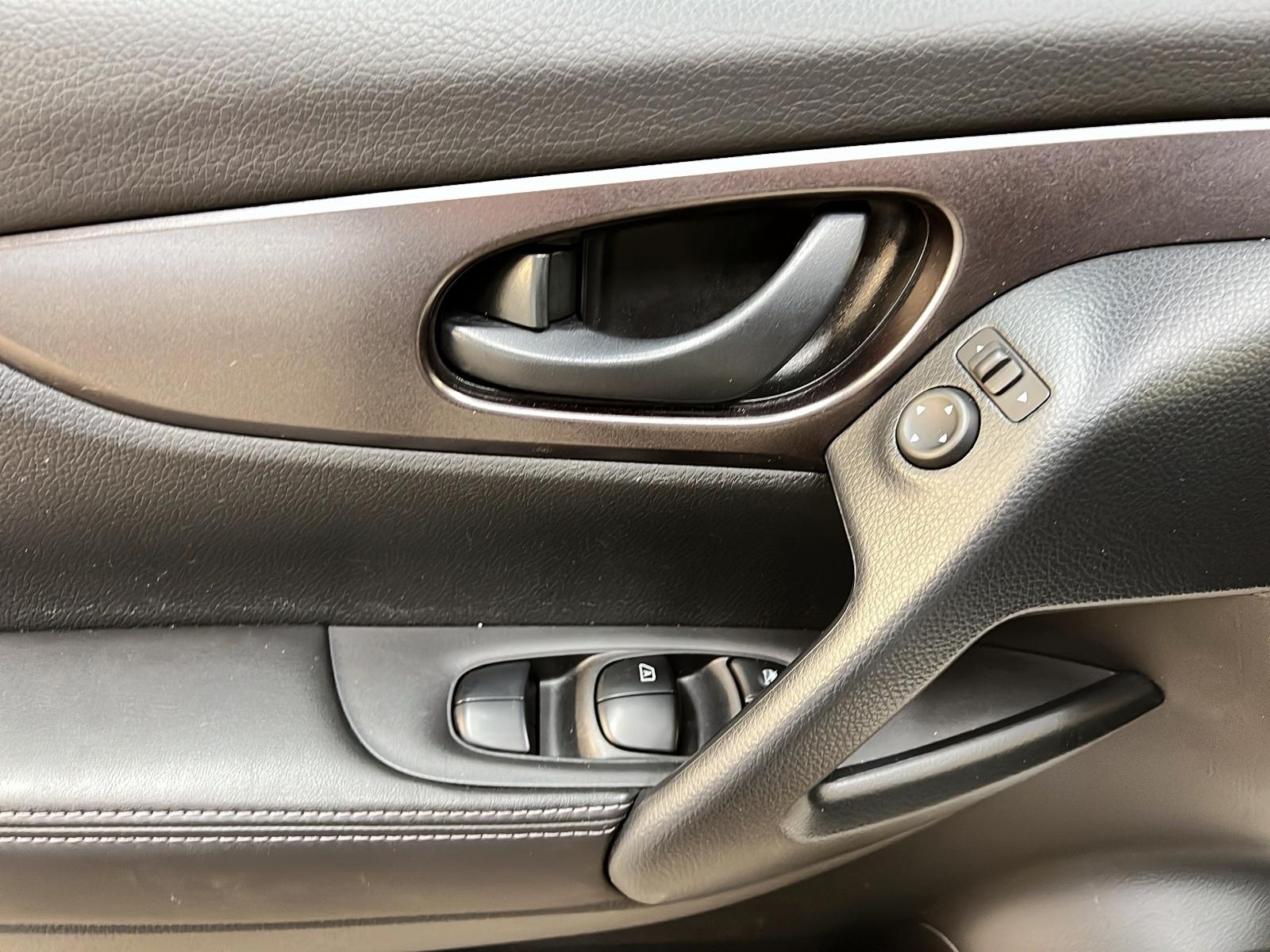 Nissan Qashqai S 2023 - image #21