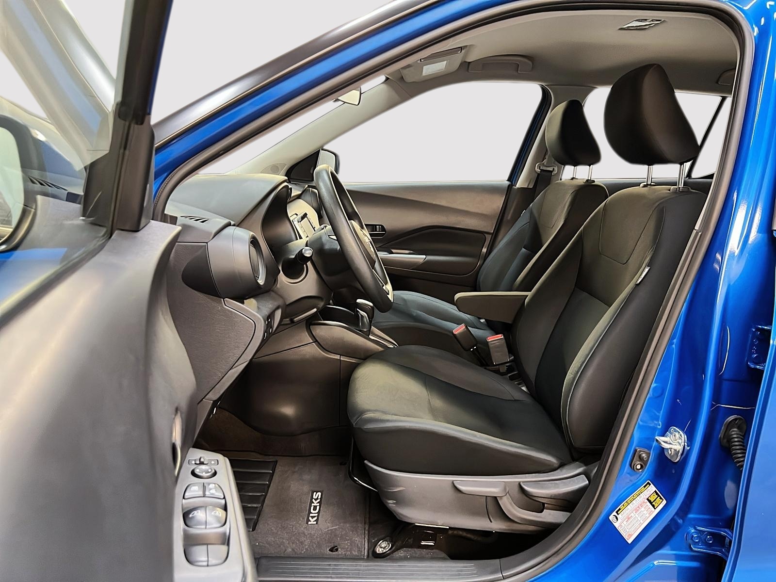 Nissan Kicks S 2023 - image #7